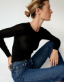Screenshot 2024-11-07 at 13-45-49 Women's merino wool_silk long sleeve top - Black - Dilling.png