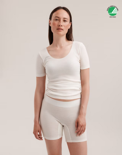 Screenshot 2024-11-13 at 00-47-25 Women's merino wool shorts - Nature - Dilling.png
