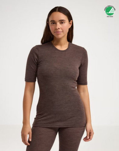 Screenshot 2024-11-19 at 10-59-54 Women's merino wool T-shirt - Chestnut brown - Dilling.png