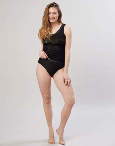 Screenshot 2023-11-14 at 01-09-03 Women's merino wool_silk lace trim briefs - Black.png