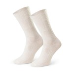 Skarpety damskie z wełny (72%) - kratka - kremowe - Steven     